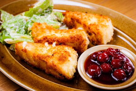 Сулугуни в кляре