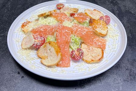 Цезарь с лососем