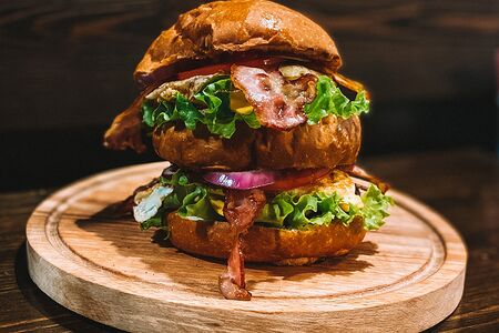 Мега-бургер