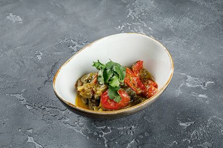 Аджапсандали с соусом грин кинза