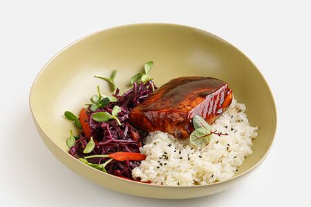 Лосось терияки с жареным рисом