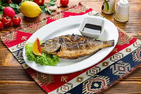 Дорадо на мангале