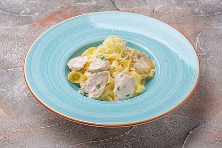 Фетучини с курицей