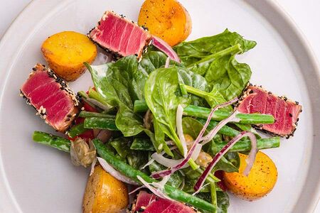 Нисуаз с яйцом пашот