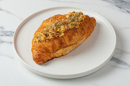 Фундучный круассан