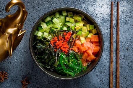 Поке с лососем