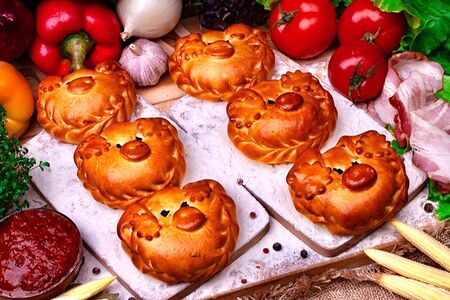 Пирожок Пятачок (свинина, грибы)