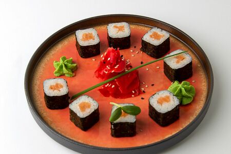 Маки Лосось