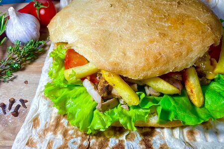 Гирос со свининой