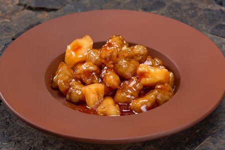 Свинина с ананасами