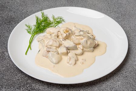 Фрикасе из курицы и шампиньонов