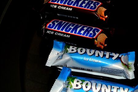 Сникерс или Баунти