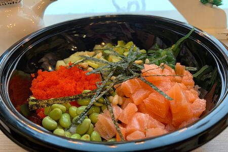 Поке с лососем