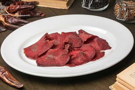 Сырокопчёная Алтайская оленина