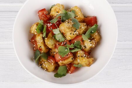 Салат из хрустящих баклажанов