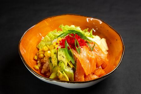 Поке с лососем