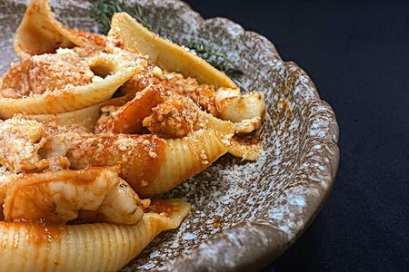 Конкильетте с морепродуктами