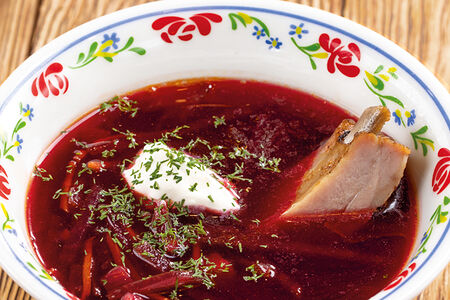 Борщ с ребрышком