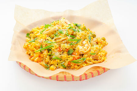 Вок с рисом и морепродуктами