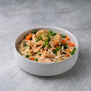 Вок с курицей в сливках