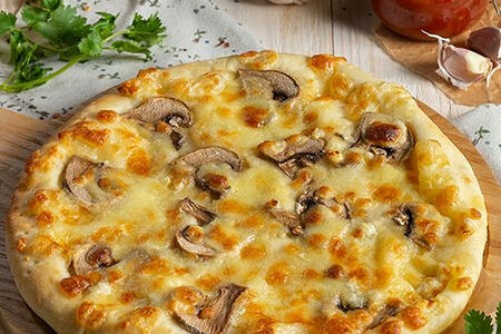 Хачапури с трюфельным маслом