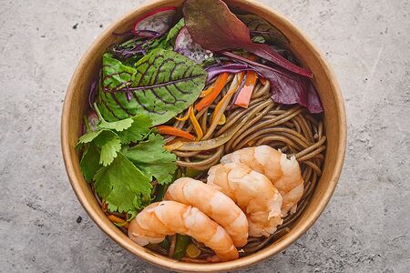 Соба с морепродуктами