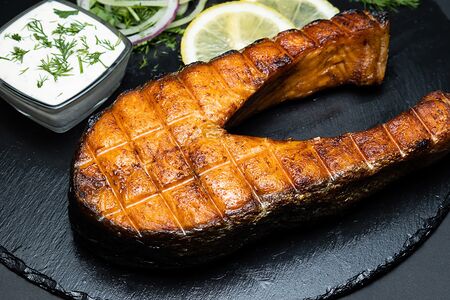 Семга на углях