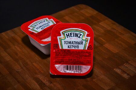 Томатный кетчуп Heinz