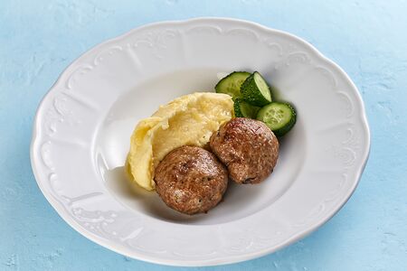 Котлеты домашние от Петровны