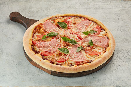 Пицца Ветчина и томаты