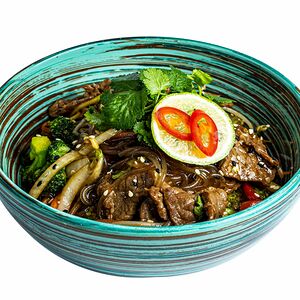 Вок Лапша из батата с говядиной