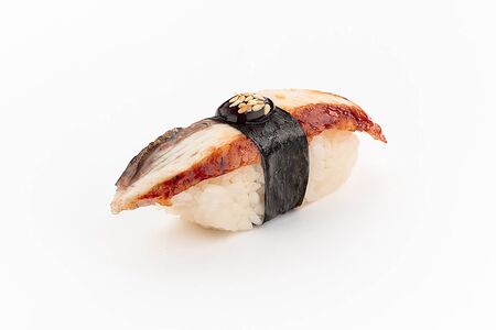 Суши с угрем