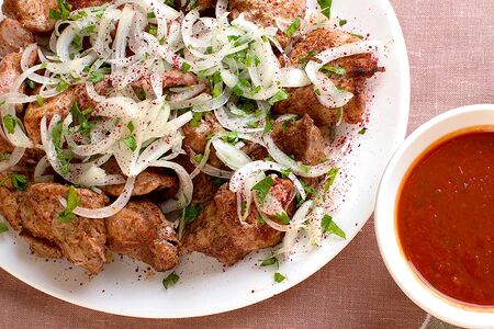 Шашлык из cвинoй шеи