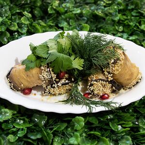 Рулетики из баклажан с начинкой