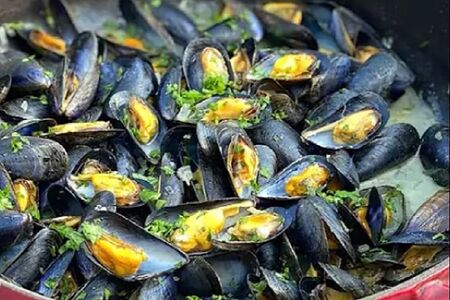 В сливочно-сырном соусе