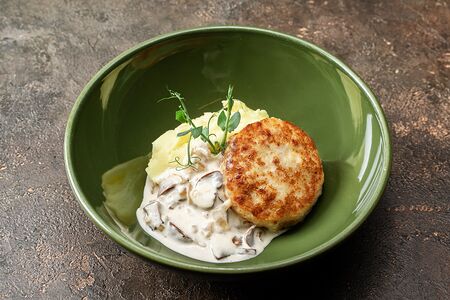 Рубленая котлетка из куриного филе