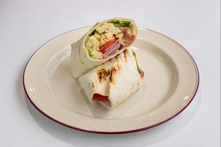 Breakfast-ролл с цыплёнком и беконом