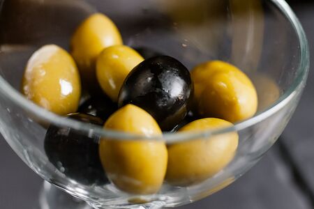 Гигантские оливки и маслины