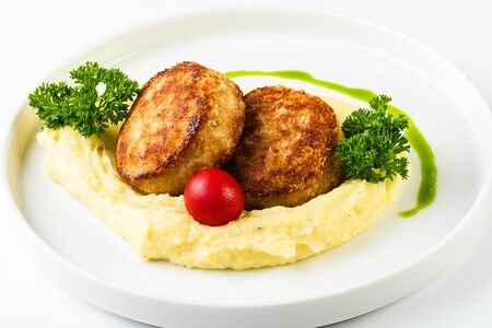 Котлеты из курицы с картофельным пюре