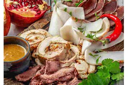 Ассорти мясных деликатесов к чаче
