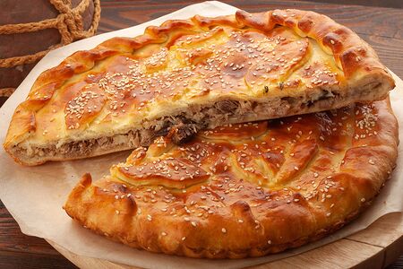 Пирог с индейкой и черносливом