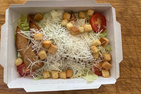 Салат цезарь