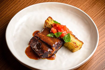 Ребро говяжье с гратеном