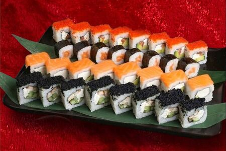 Сакура суши из Рыбин Гуда