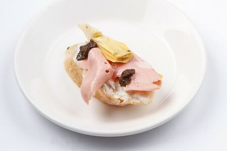 Мортаделла-артишок-трюфель