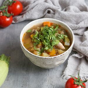 Հավով և բանջարեղենով ապուր