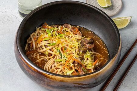 Удон с телятиной 