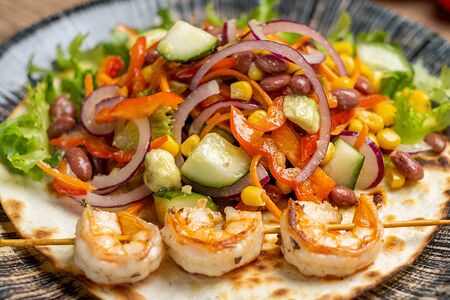 Салат Мексиканский с креветками