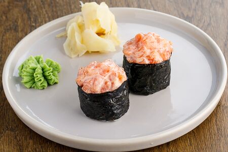 Запеченные суши