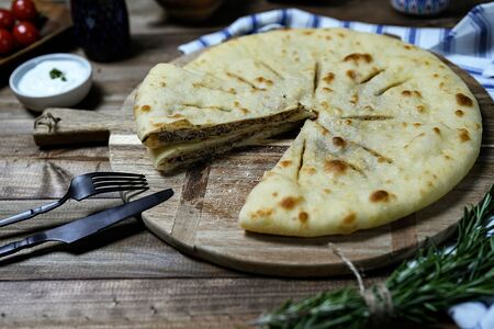 Осетинский пирог Фыдджын с индейкой